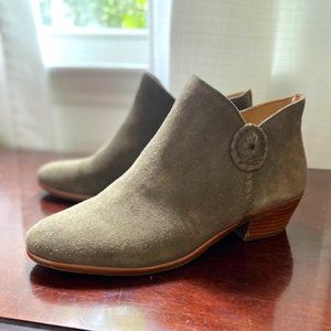 Jack Rogers Green Suede Peyton Bootie 7.5